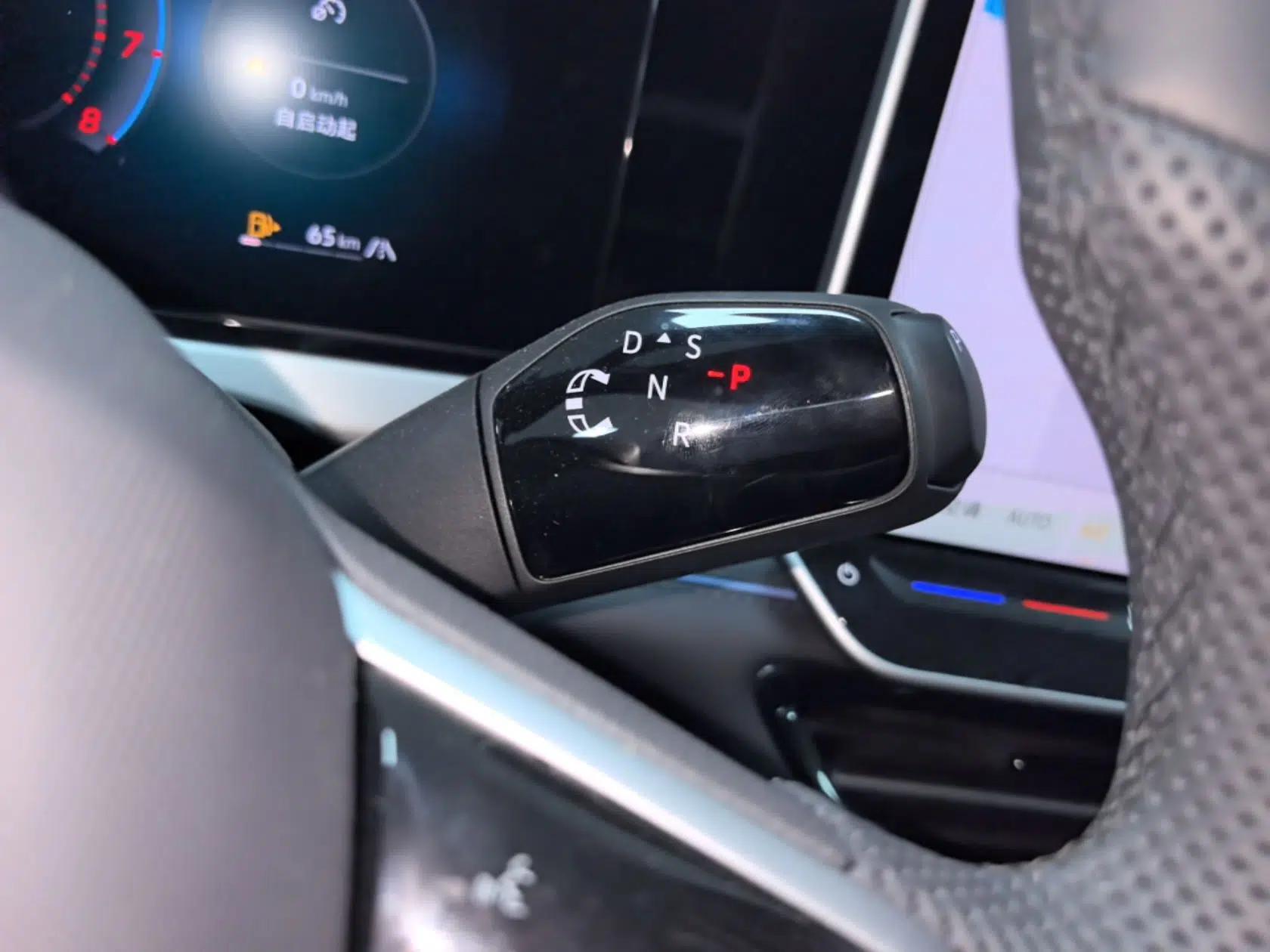Volkswagen Passat 2025 Pro 380TSI Starry Dragon Luxury Edition — миниатюра 16