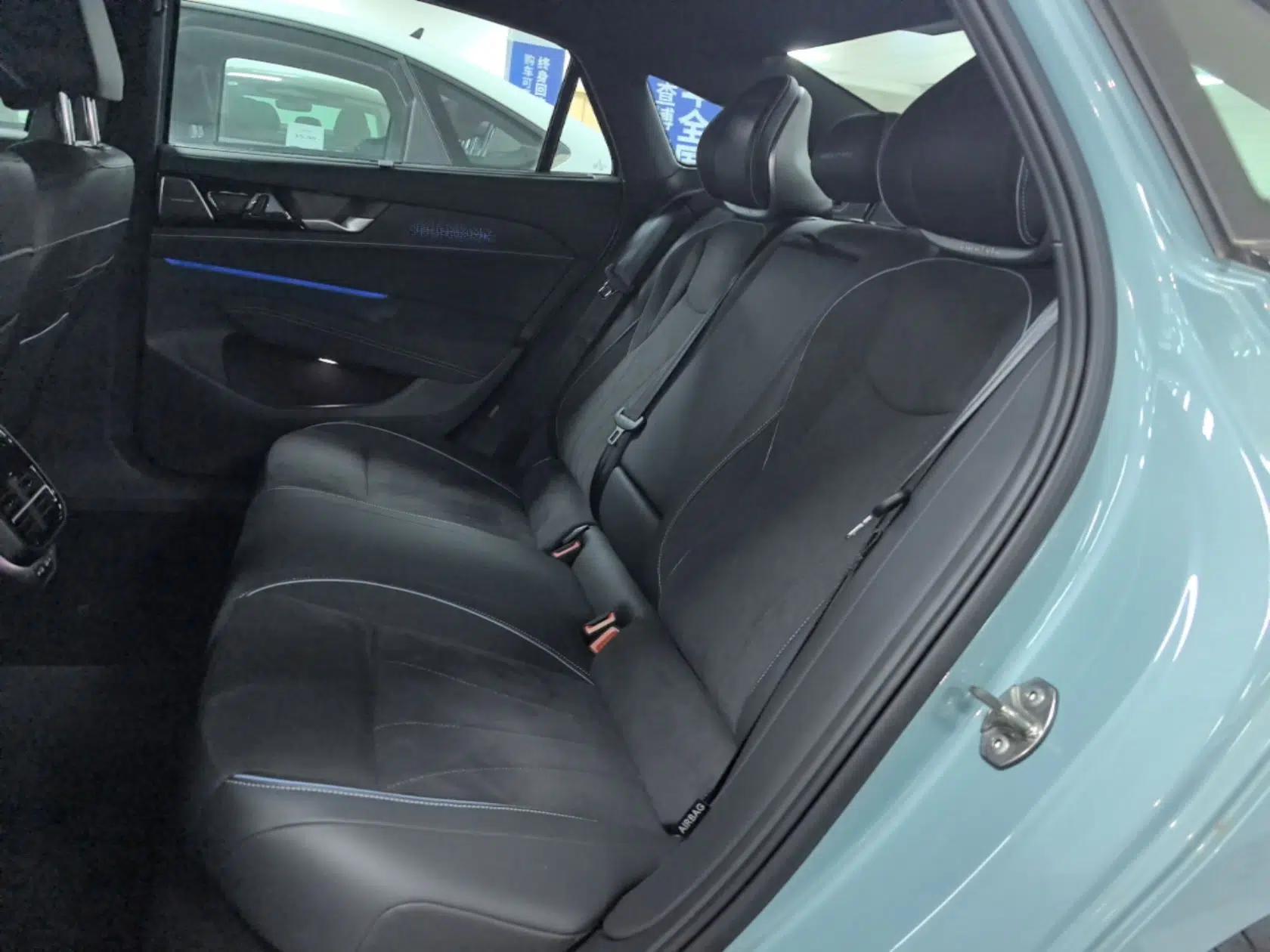 Volkswagen Passat 2025 Pro 380TSI Starry Dragon Luxury Edition — миниатюра 20