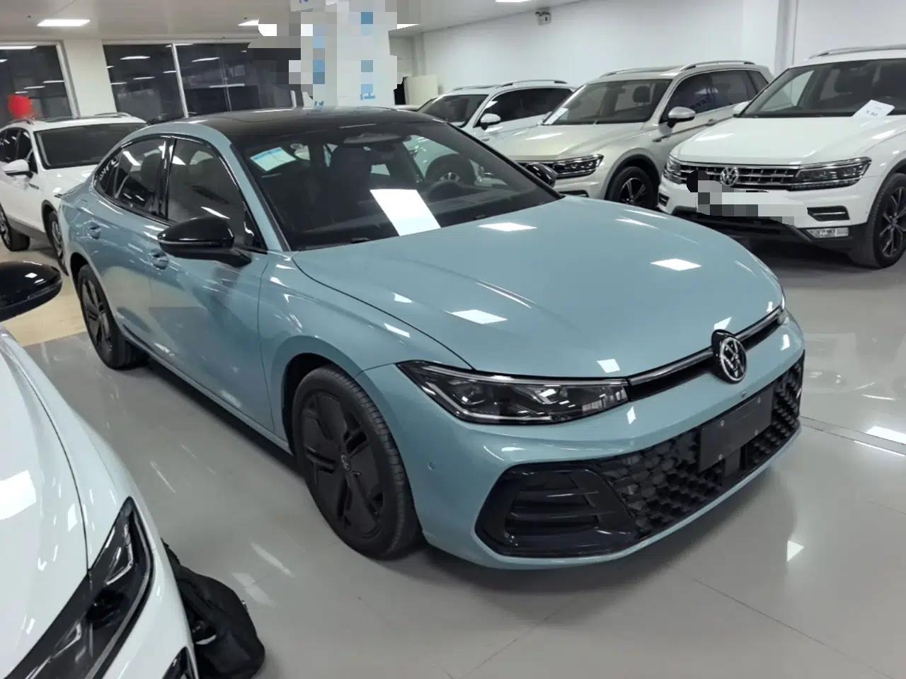 Volkswagen Passat 2025 Pro 380TSI Starry Dragon Luxury Edition — миниатюра 3