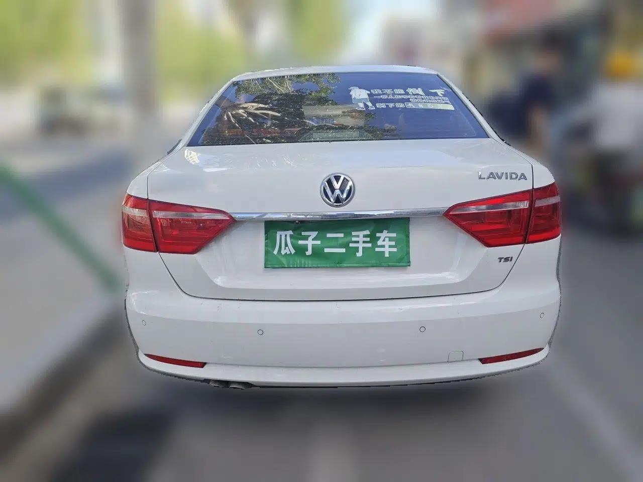 Volkswagen Lavida 2013 Revised Version 1.4 TSI DSG Comfort Edition — миниатюра 5