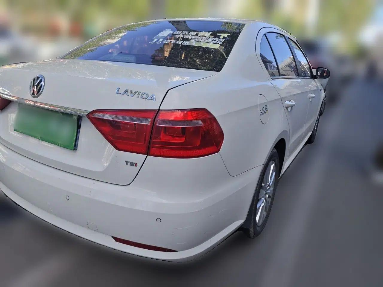 Volkswagen Lavida 2013 Revised Version 1.4 TSI DSG Comfort Edition — миниатюра 6