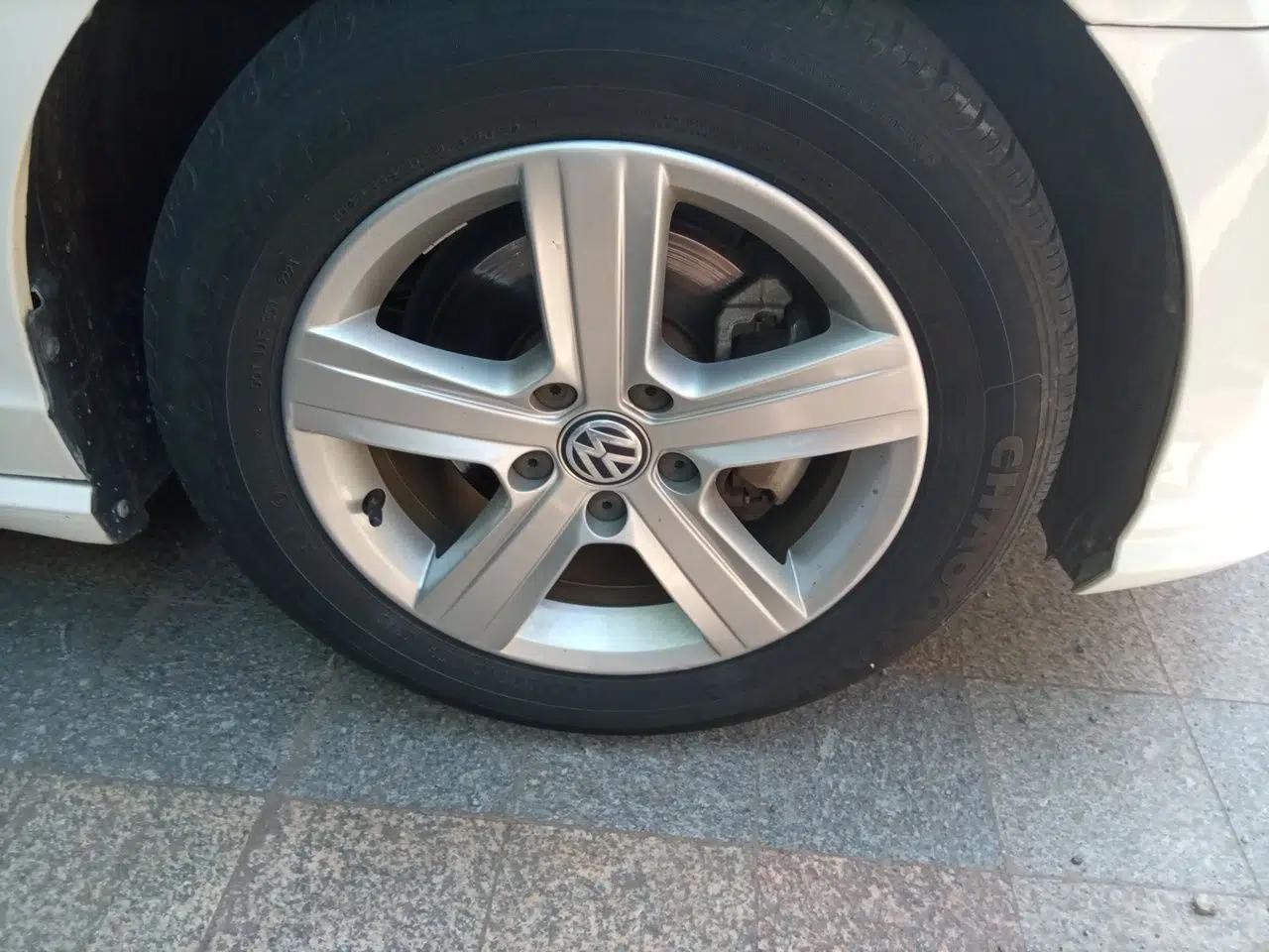 Volkswagen Lamando 2019 230TSI DSG Fashion Edition China VI — миниатюра 8