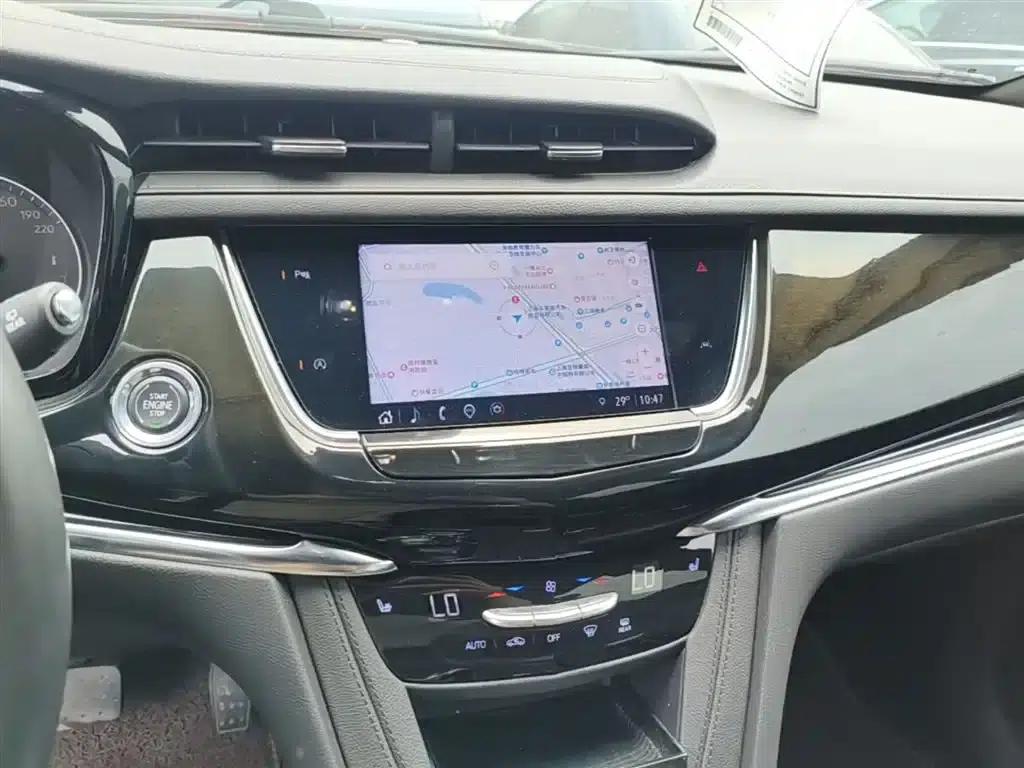 Cadillac XT6 2021 2.0T 7-seater 2WD Luxury — миниатюра 13