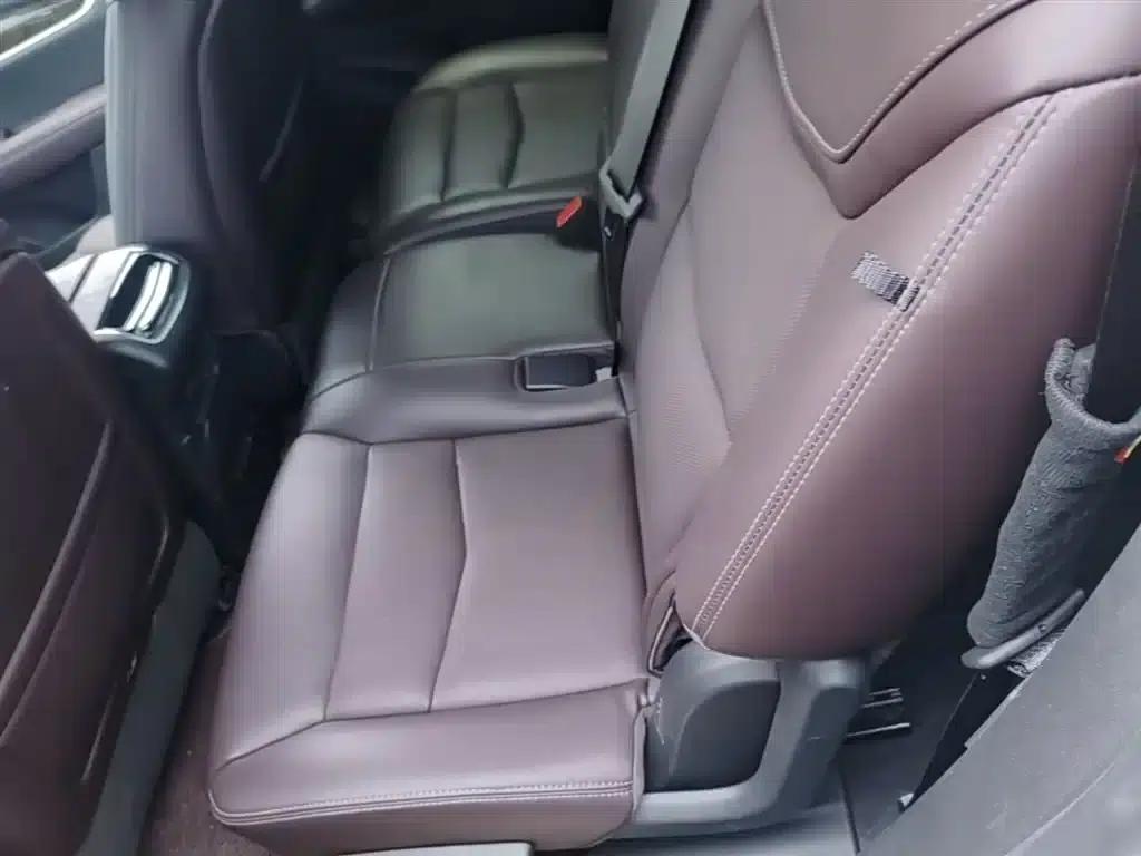 Cadillac XT6 2021 2.0T 7-seater 2WD Luxury — миниатюра 17
