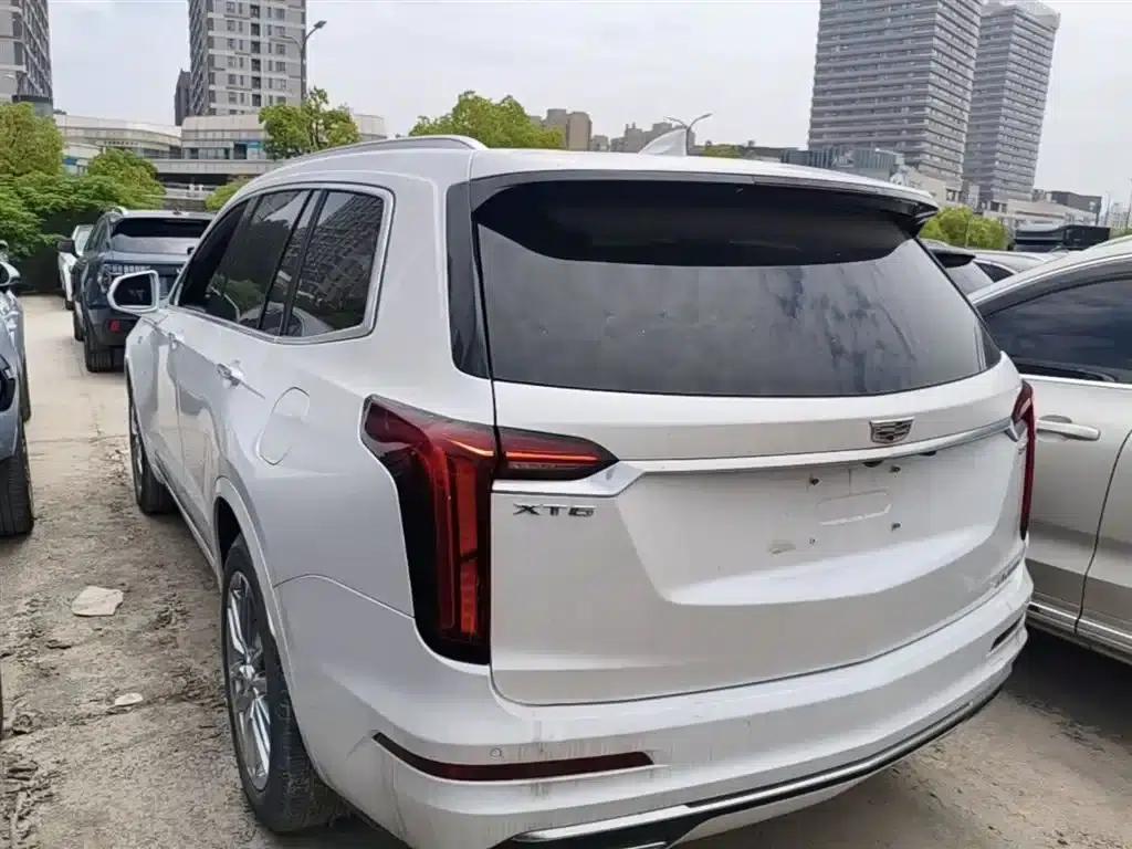 Cadillac XT6 2021 2.0T 7-seater 2WD Luxury — миниатюра 5