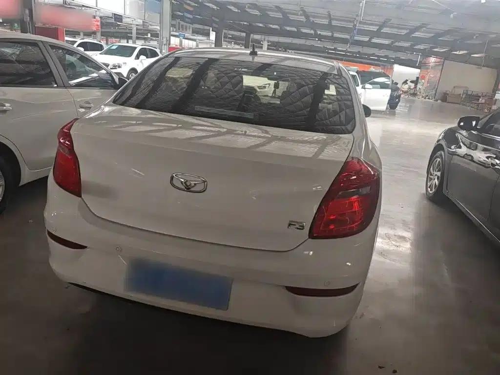 Kaiyi E3 2018 1.5L Manual Deluxe Edition — миниатюра 7