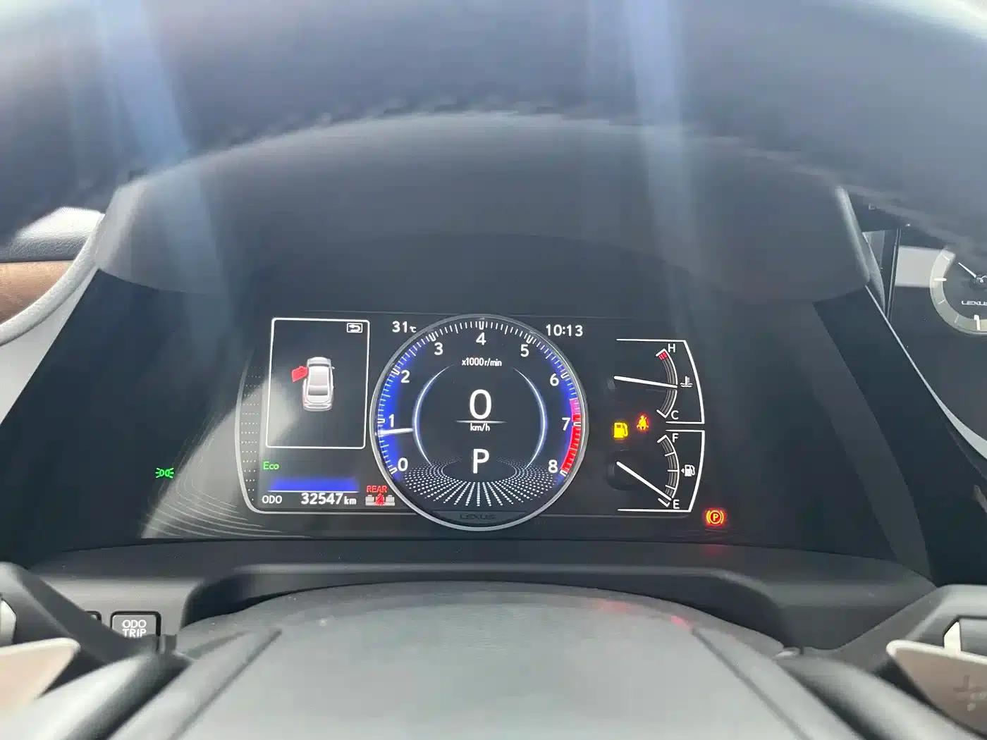 Lexus ES 2024 200 Premium Edition — миниатюра 10