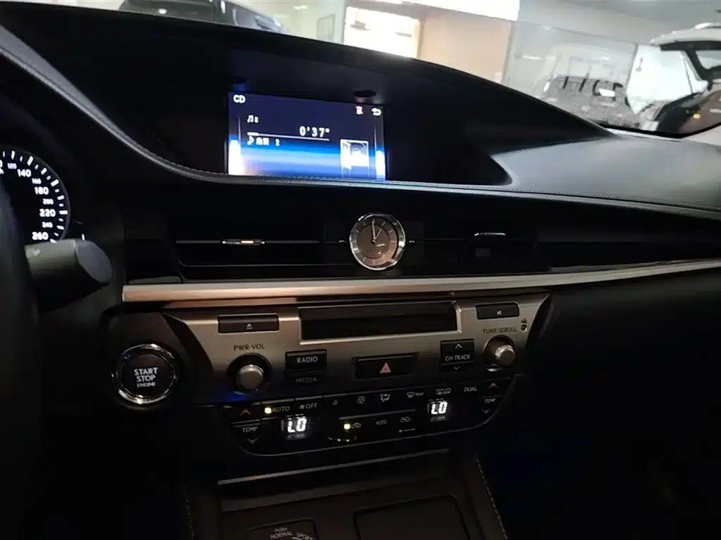 Lexus ES 2015 200 Elite Edition — миниатюра 13