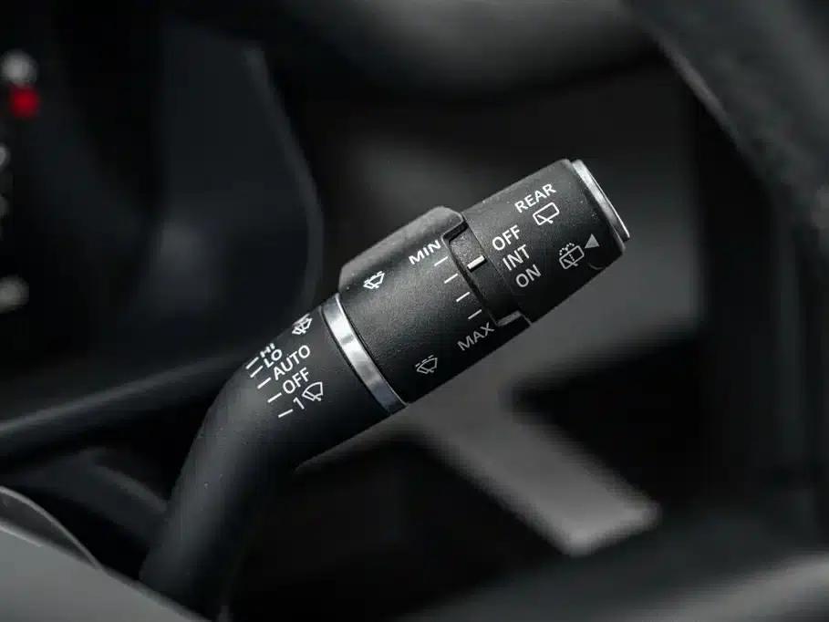 2024 Land Rover Defender 110 3.0T P400 XS — миниатюра 12