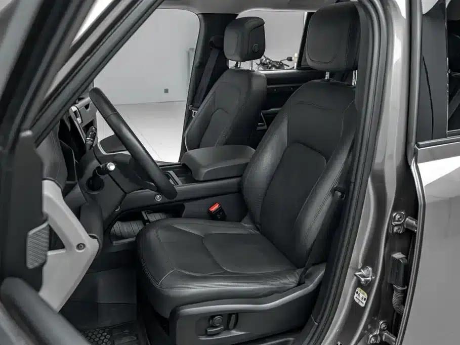 2024 Land Rover Defender 110 3.0T P400 XS — миниатюра 21