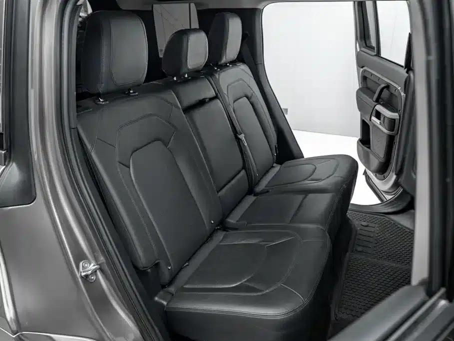 2024 Land Rover Defender 110 3.0T P400 XS — миниатюра 22