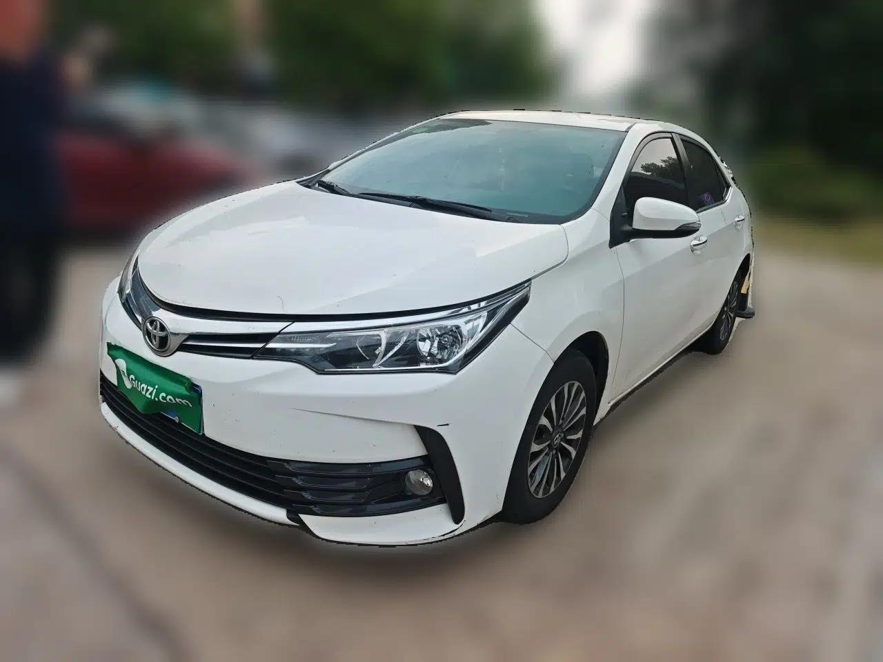 Toyota Corolla 2017 Revised Version 1.2T S-CVT GL — миниатюра 1