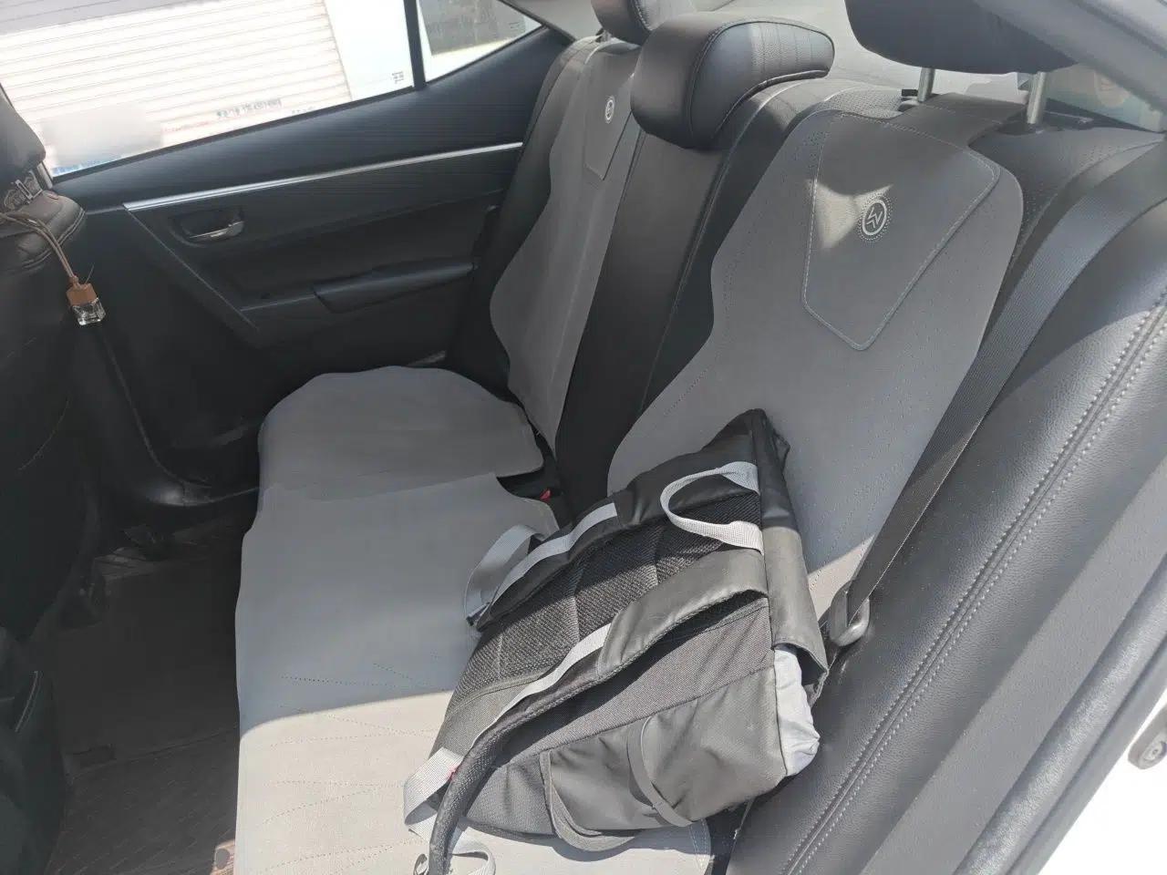 Toyota Corolla 2017 Revised Version 1.2T S-CVT GL — миниатюра 17