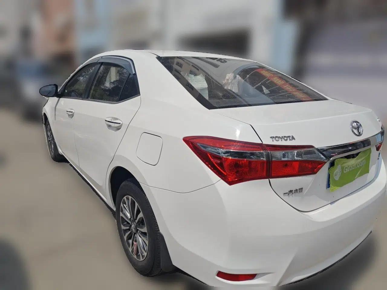 Toyota Corolla 2017 Revised Version 1.2T S-CVT GL — миниатюра 4