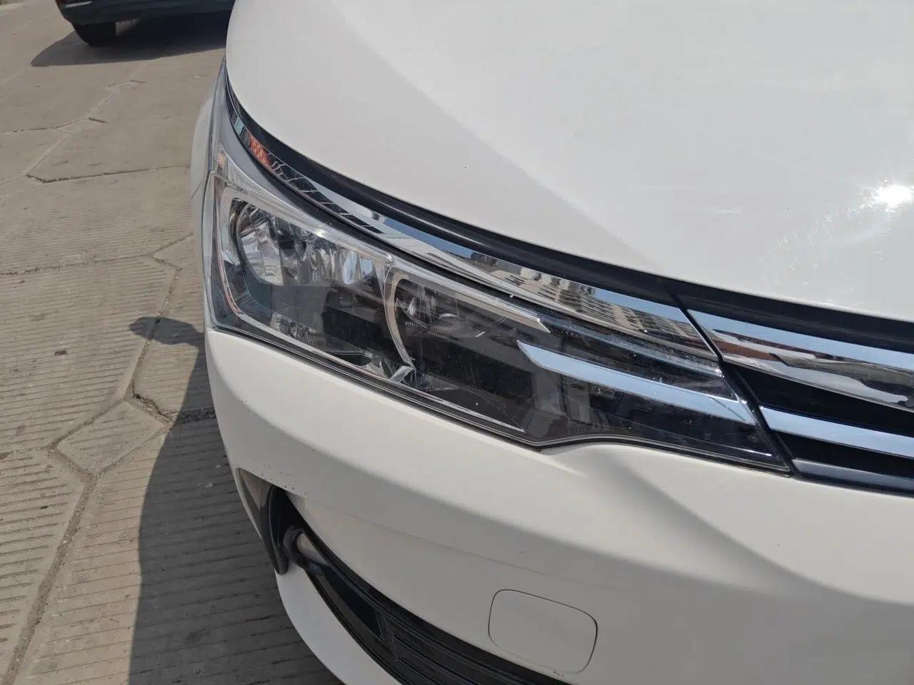 Toyota Corolla 2017 Revised Version 1.2T S-CVT GL — миниатюра 7