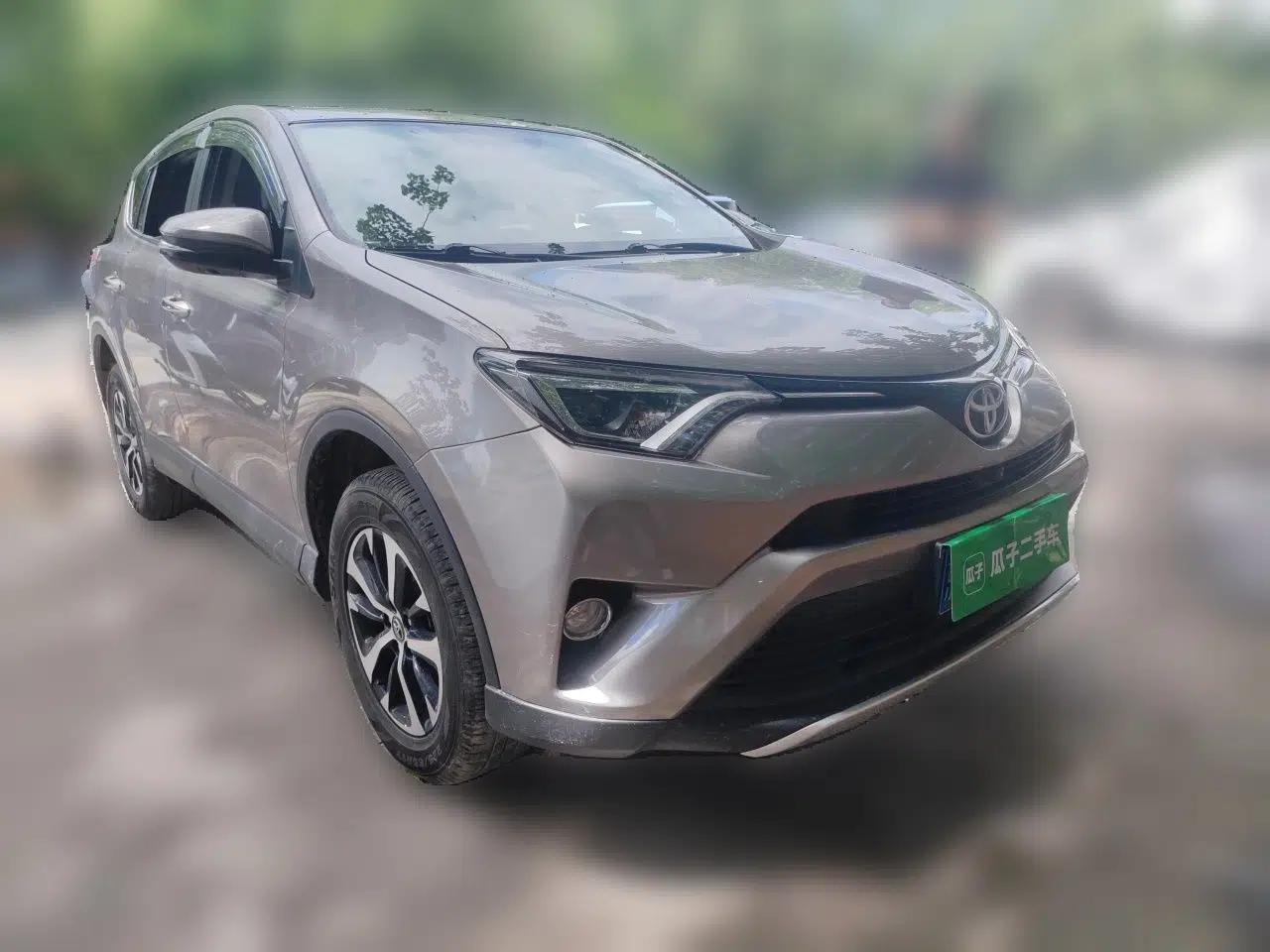 Toyota RAV4 2019 2.0L CVT Two-Wheel Drive ZhiShang Version China VI Standard — миниатюра 3