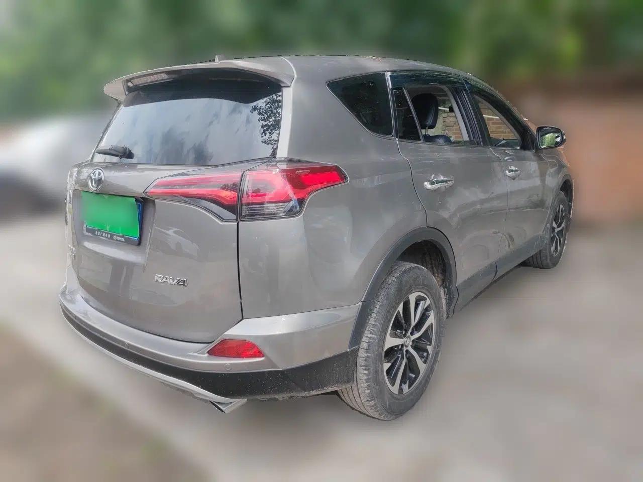Toyota RAV4 2019 2.0L CVT Two-Wheel Drive ZhiShang Version China VI Standard — миниатюра 6