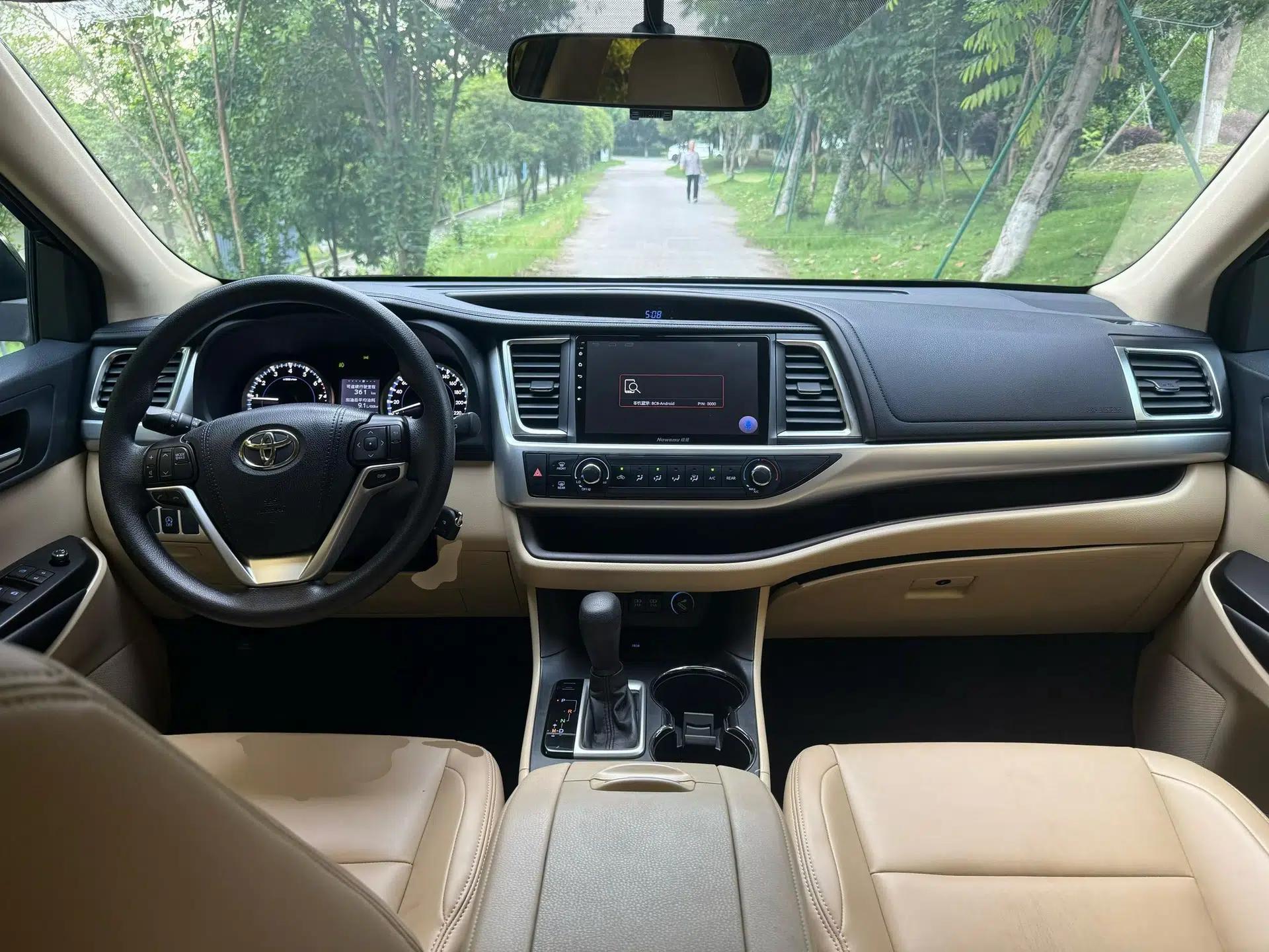Toyota Highlander 2018 2.0T Two-Wheel Drive Elite Version 5 Seats China VI Standard — миниатюра 12