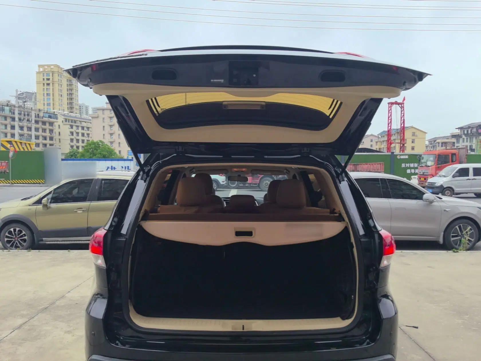 Toyota Highlander 2018 2.0T Two-Wheel Drive Elite Version 5 Seats China VI Standard — миниатюра 22