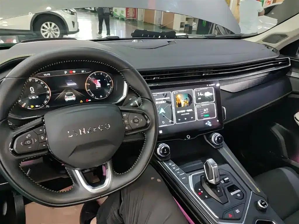 Lynk & Co 05 2022 2.0TD Two-Wheel Drive Halo — миниатюра 10