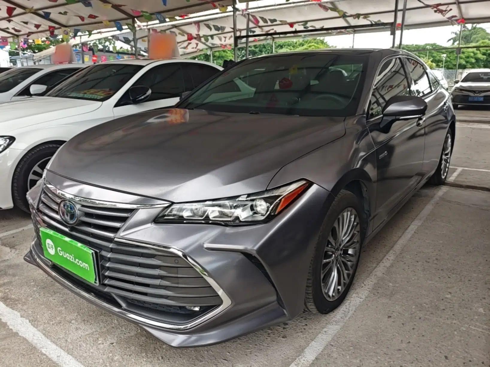 Toyota Avalon 2019 Dual-Engine 2.5L XLE Prestige Version China VI Standard — миниатюра 1