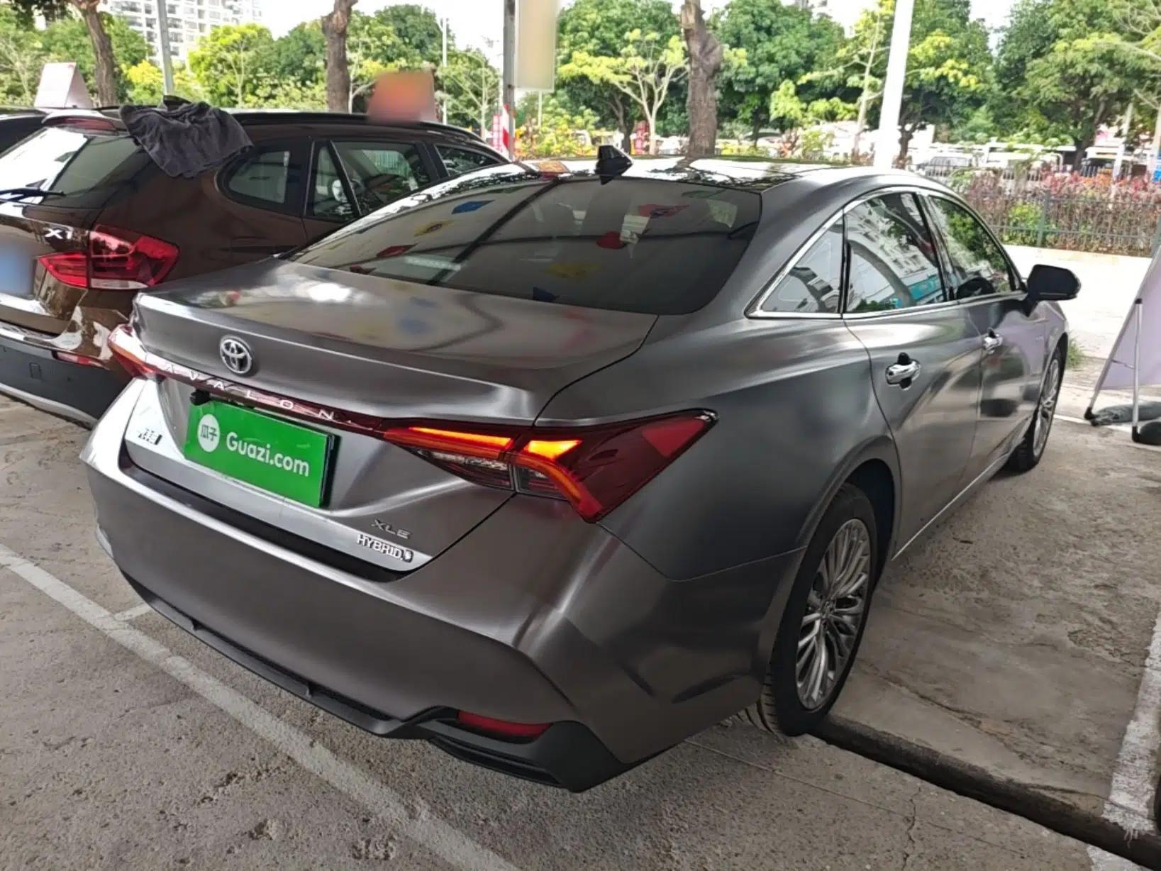 Toyota Avalon 2019 Dual-Engine 2.5L XLE Prestige Version China VI Standard — миниатюра 6