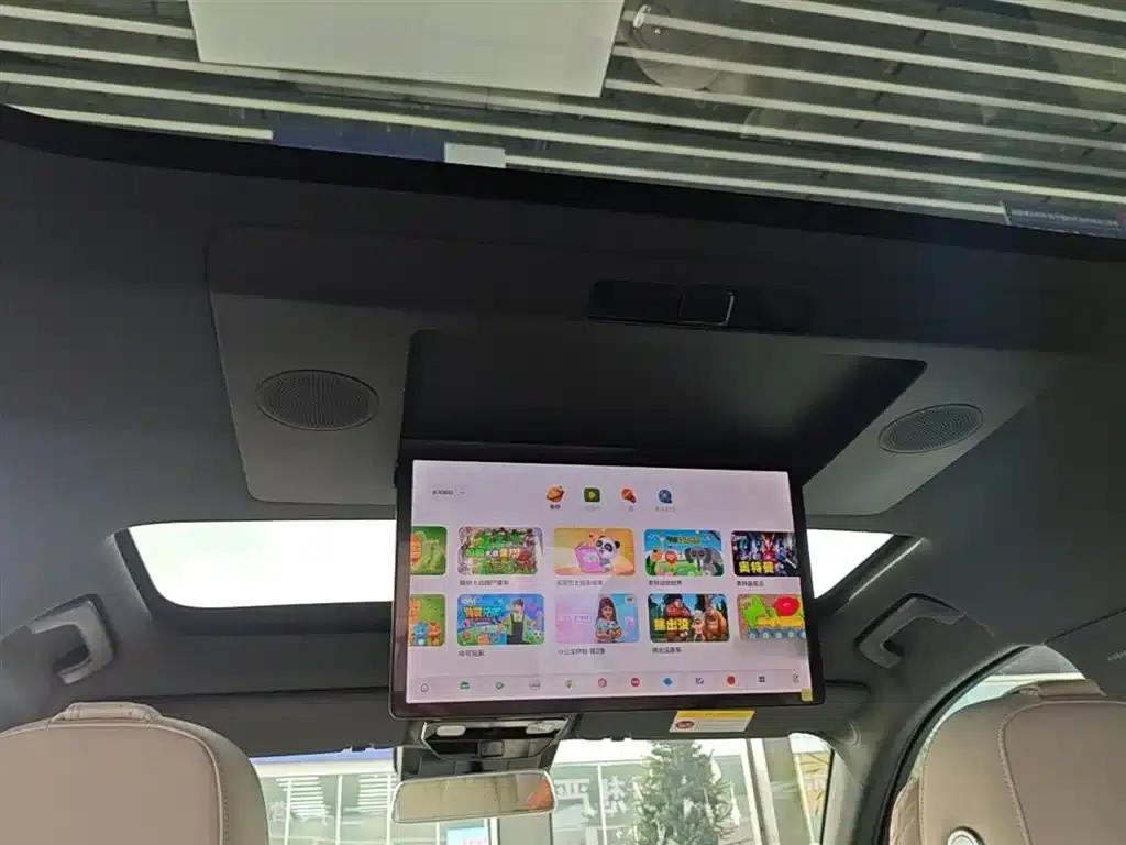 Li Auto L7 2024 Ultra — миниатюра 17