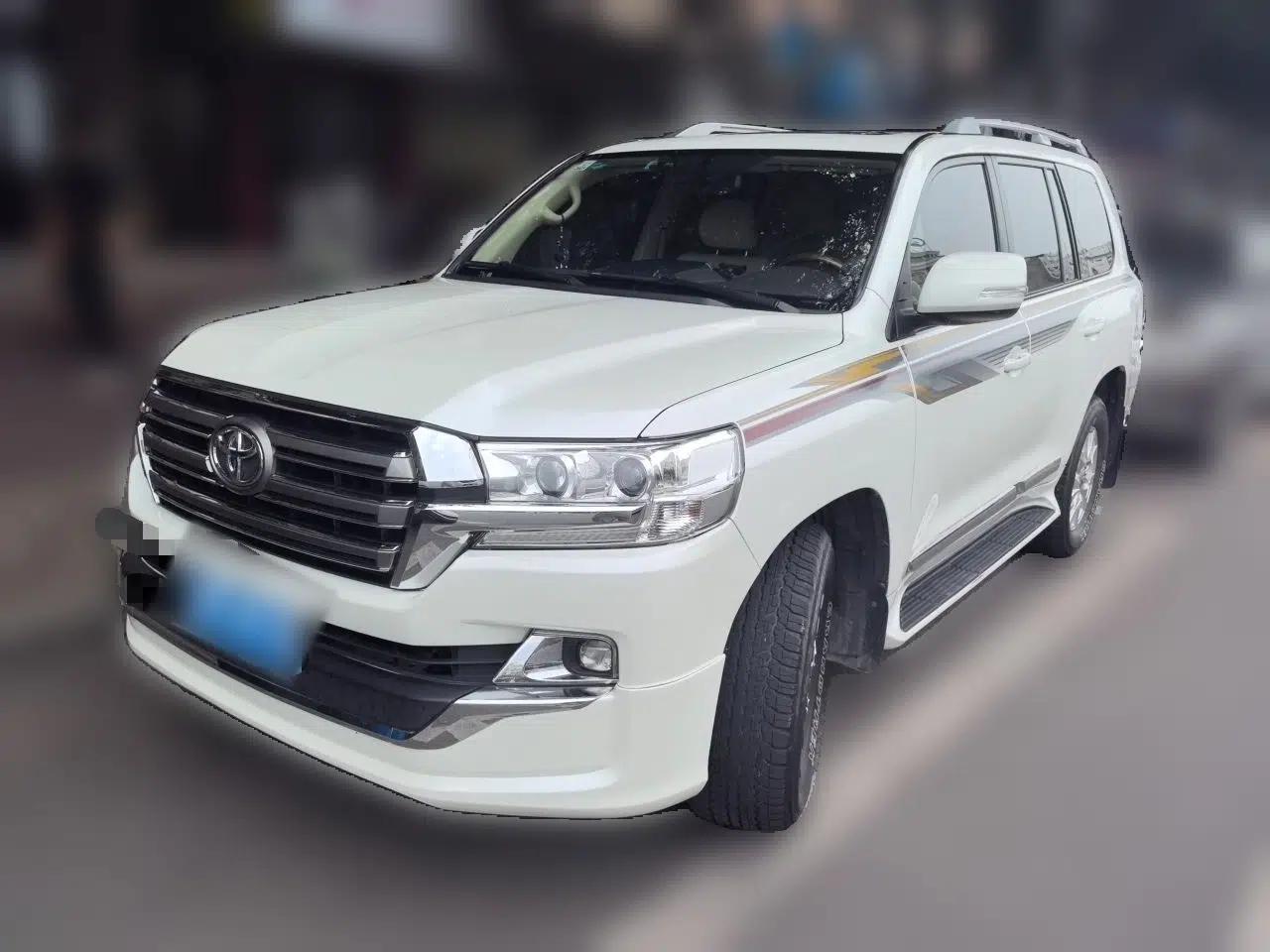 Toyota Land Cruiser 2016 4.0L Automatic GX-R — миниатюра 1