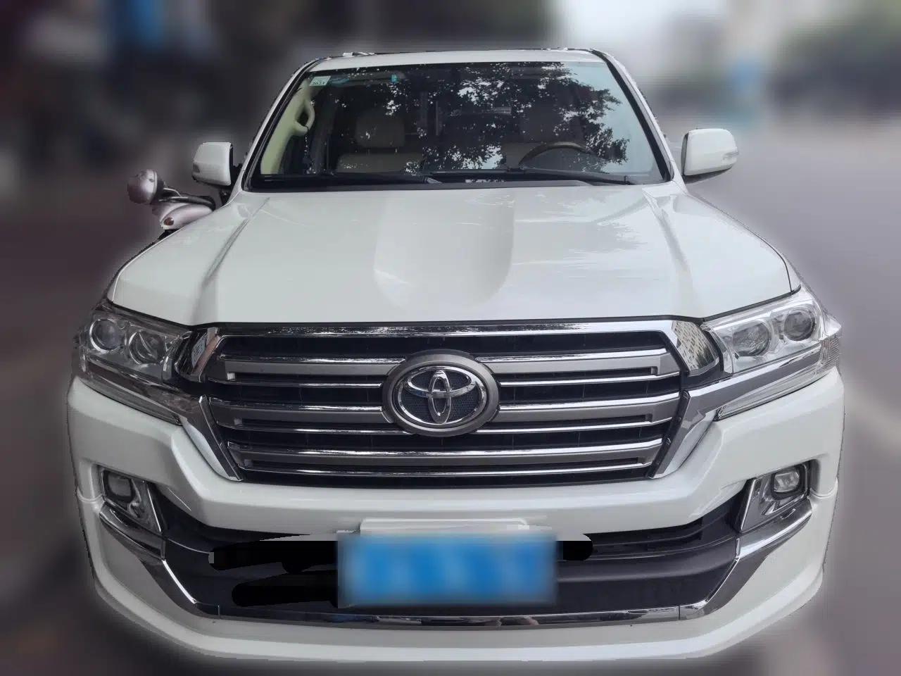 Toyota Land Cruiser 2016 4.0L Automatic GX-R — миниатюра 2