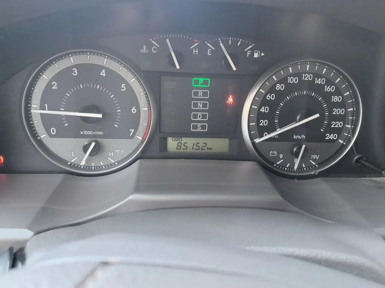 Toyota Land Cruiser 2016 4.0L Automatic GX-R — миниатюра 12