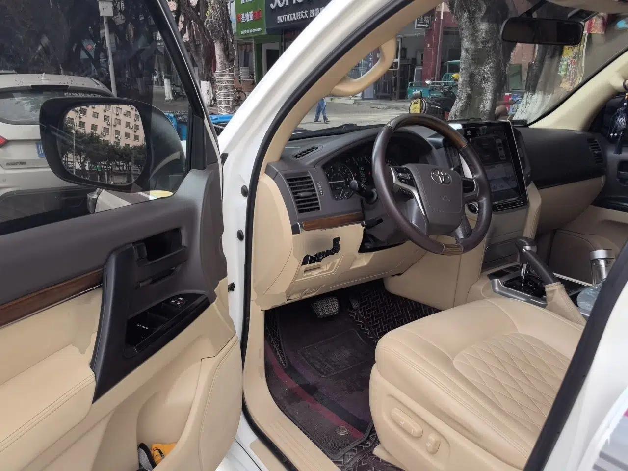 Toyota Land Cruiser 2016 4.0L Automatic GX-R — миниатюра 16