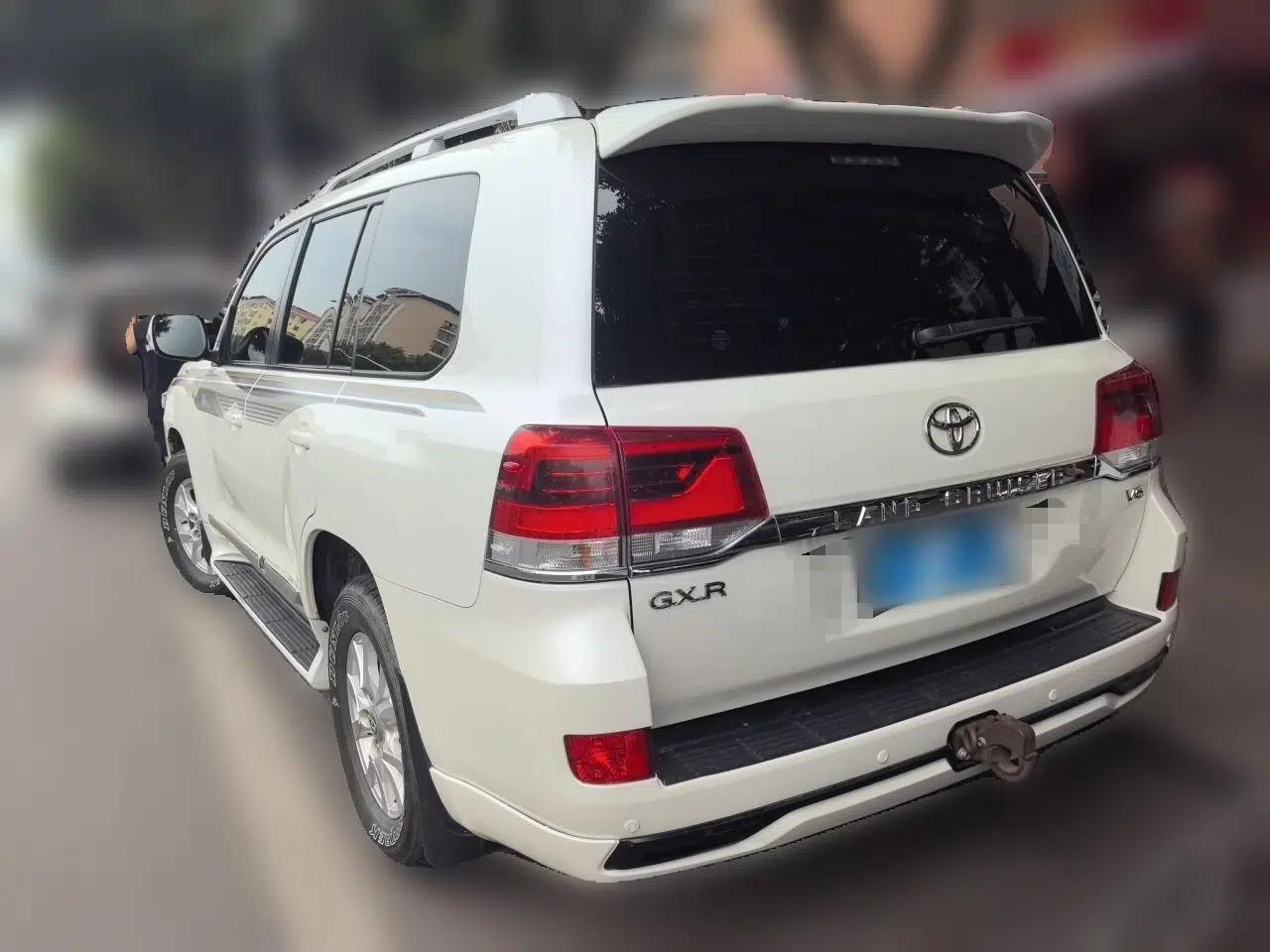 Toyota Land Cruiser 2016 4.0L Automatic GX-R — миниатюра 4