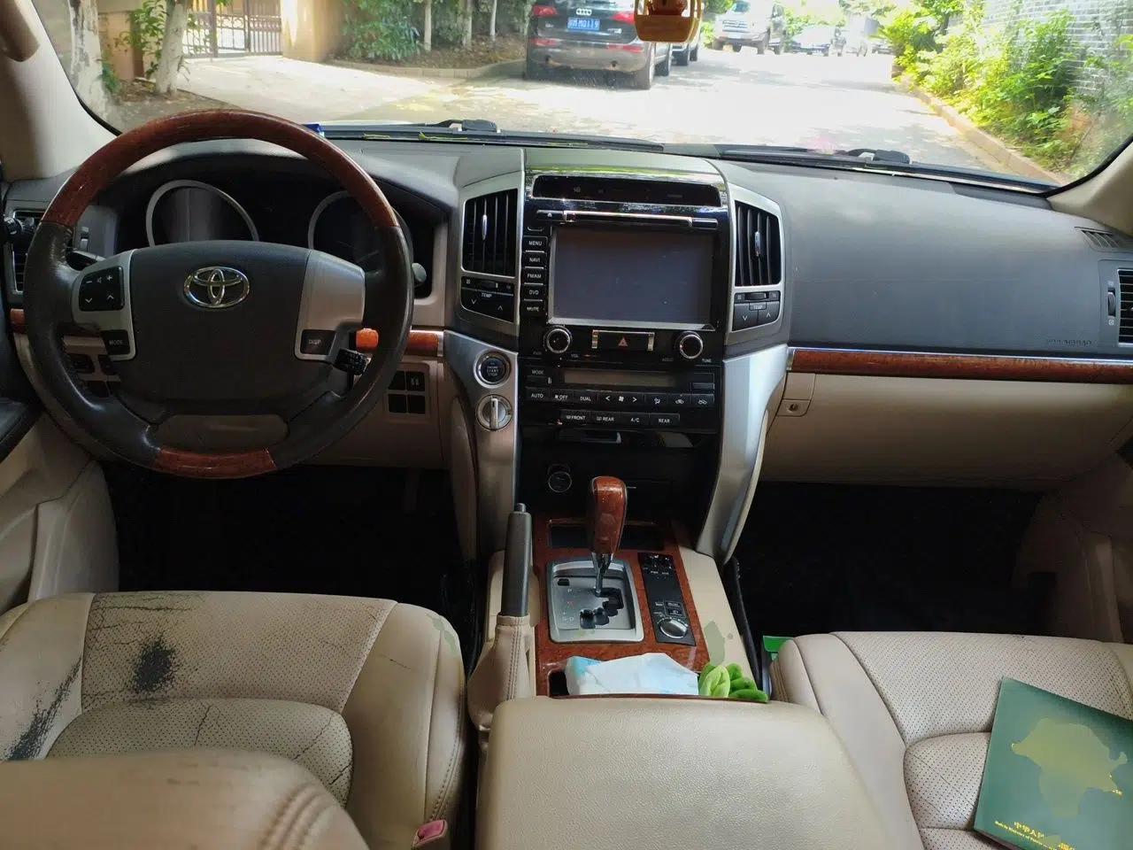 Toyota Land Cruiser — миниатюра 9