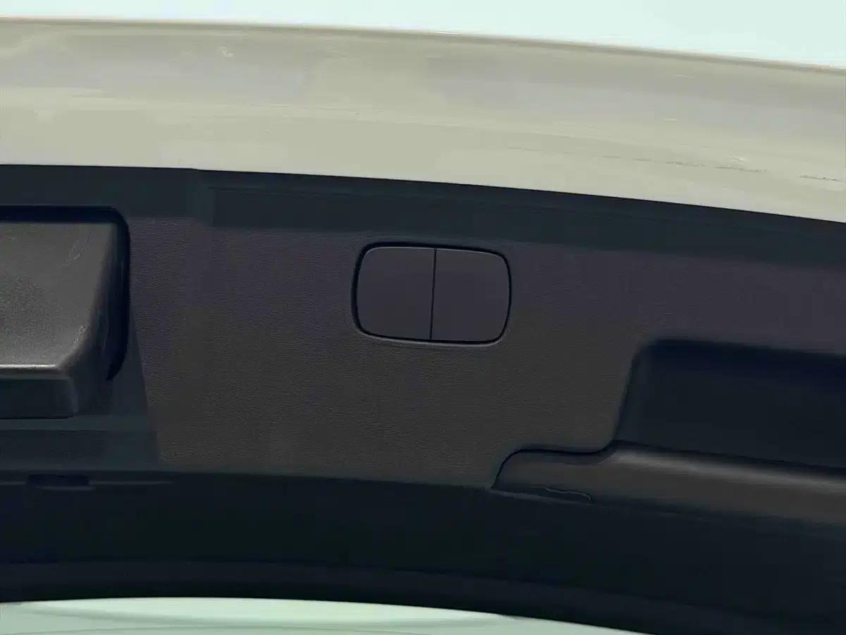 Leapmotor C11 2023 Range Extended 285 Comfort Edition — миниатюра 17