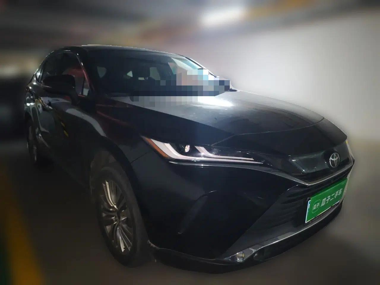 Toyota Harrier 2022 2.0L CVT Two-Wheel Drive Deluxe Edition — миниатюра 3
