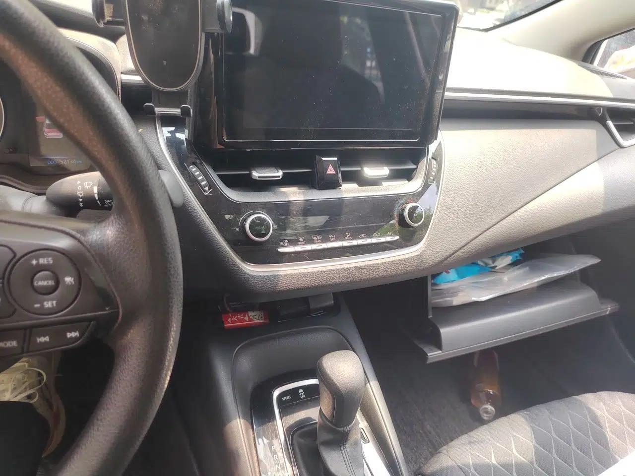 Toyota Allion 2022 2.0L Elite Edition — миниатюра 13
