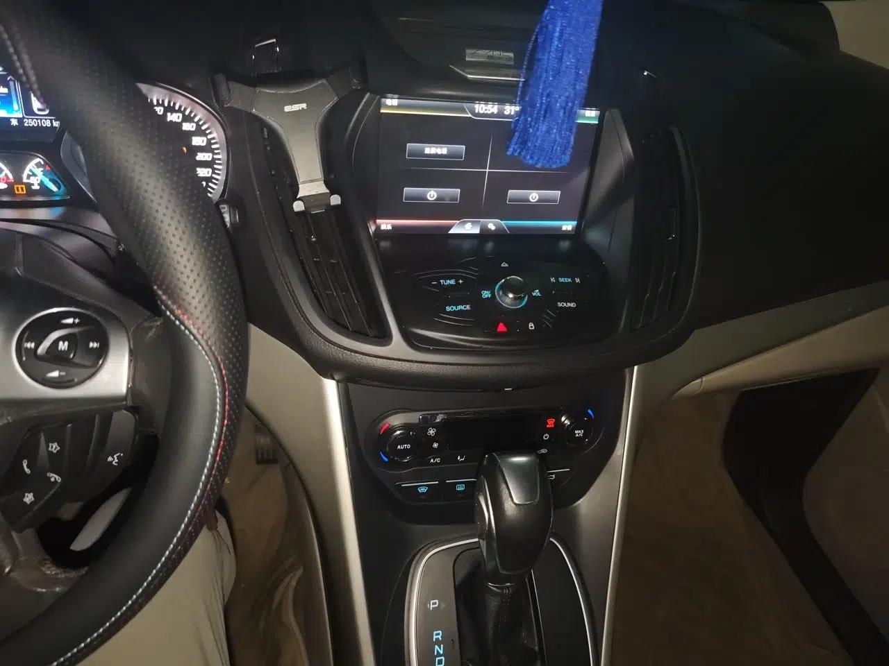Ford Kuga 2013 2.0L GTDi Four-Wheel-Drive Elite Model — миниатюра 13