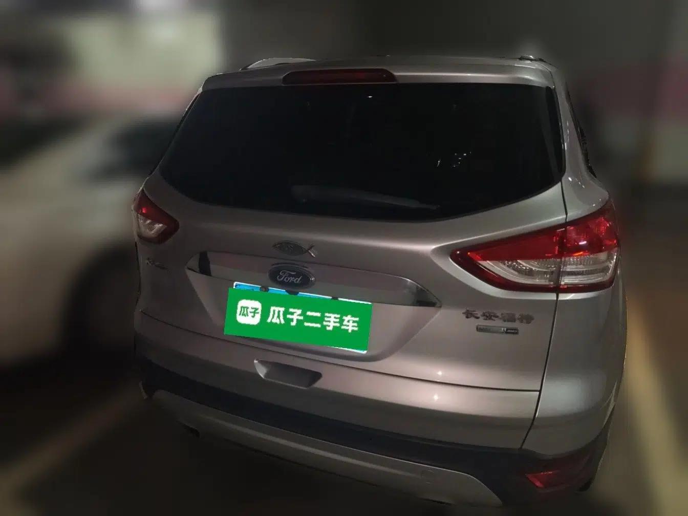 Ford Kuga 2013 2.0L GTDi Four-Wheel-Drive Elite Model — миниатюра 5