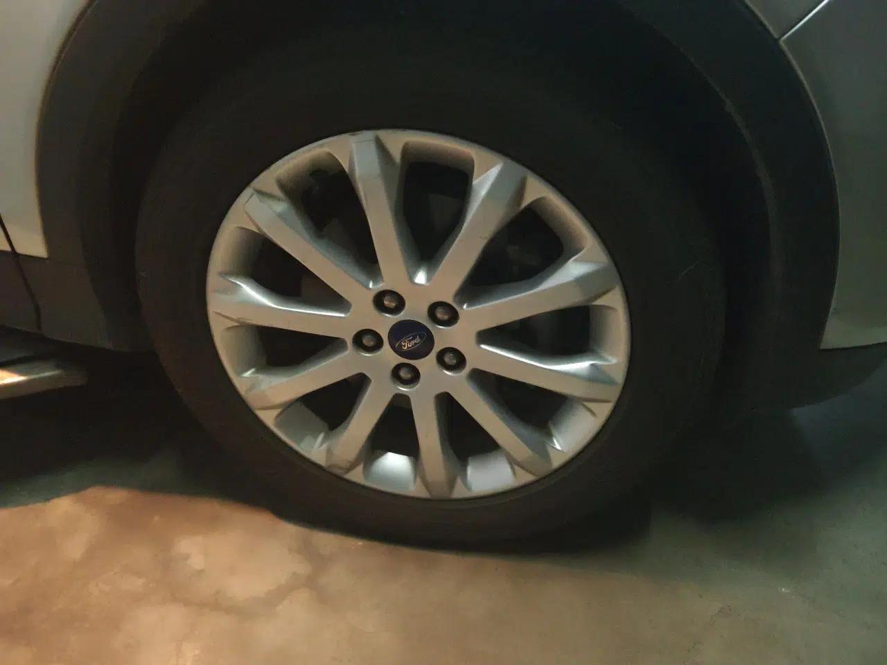 Ford Kuga 2013 2.0L GTDi Four-Wheel-Drive Elite Model — миниатюра 8