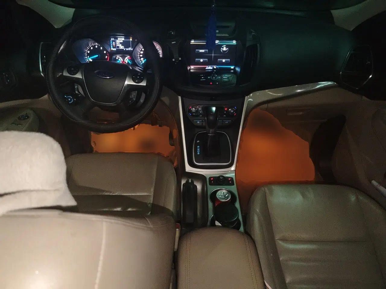 Ford Kuga 2013 2.0L GTDi Four-Wheel-Drive Elite Model — миниатюра 9