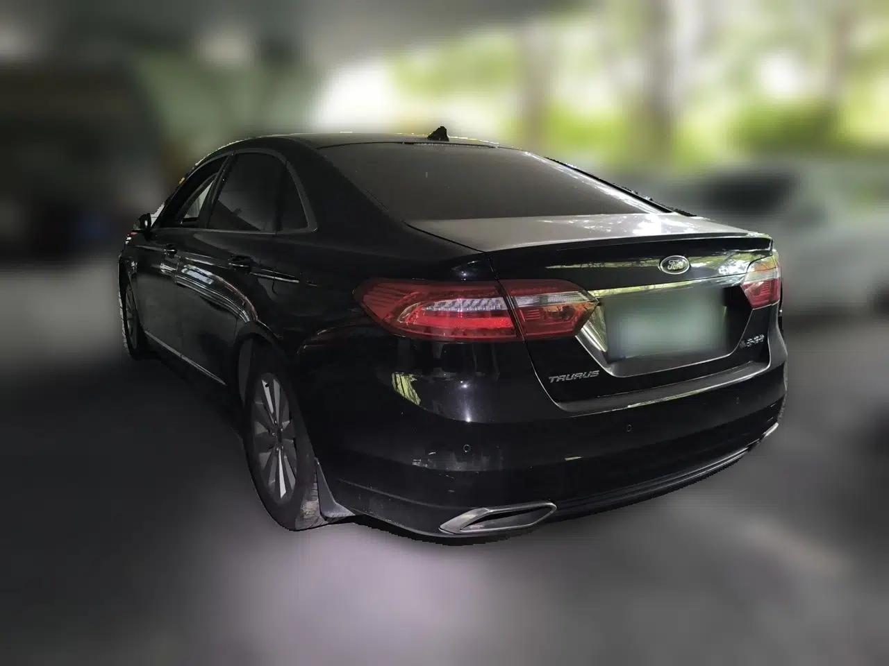 Ford Taurus 2016 EcoBoost 180 Luxury Model — миниатюра 4