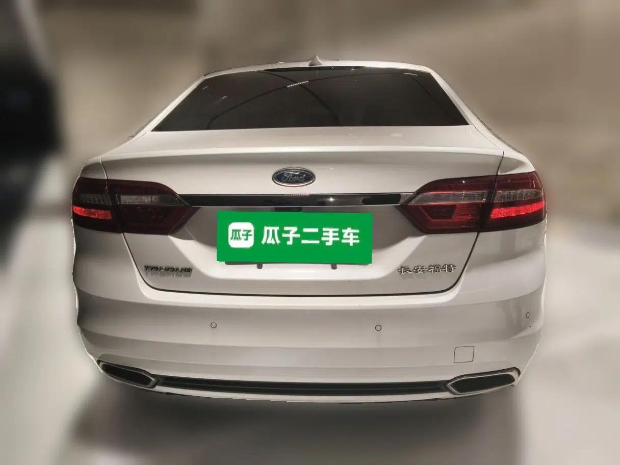 Ford Taurus 2017 EcoBoost 245 Fashion Edition — миниатюра 5