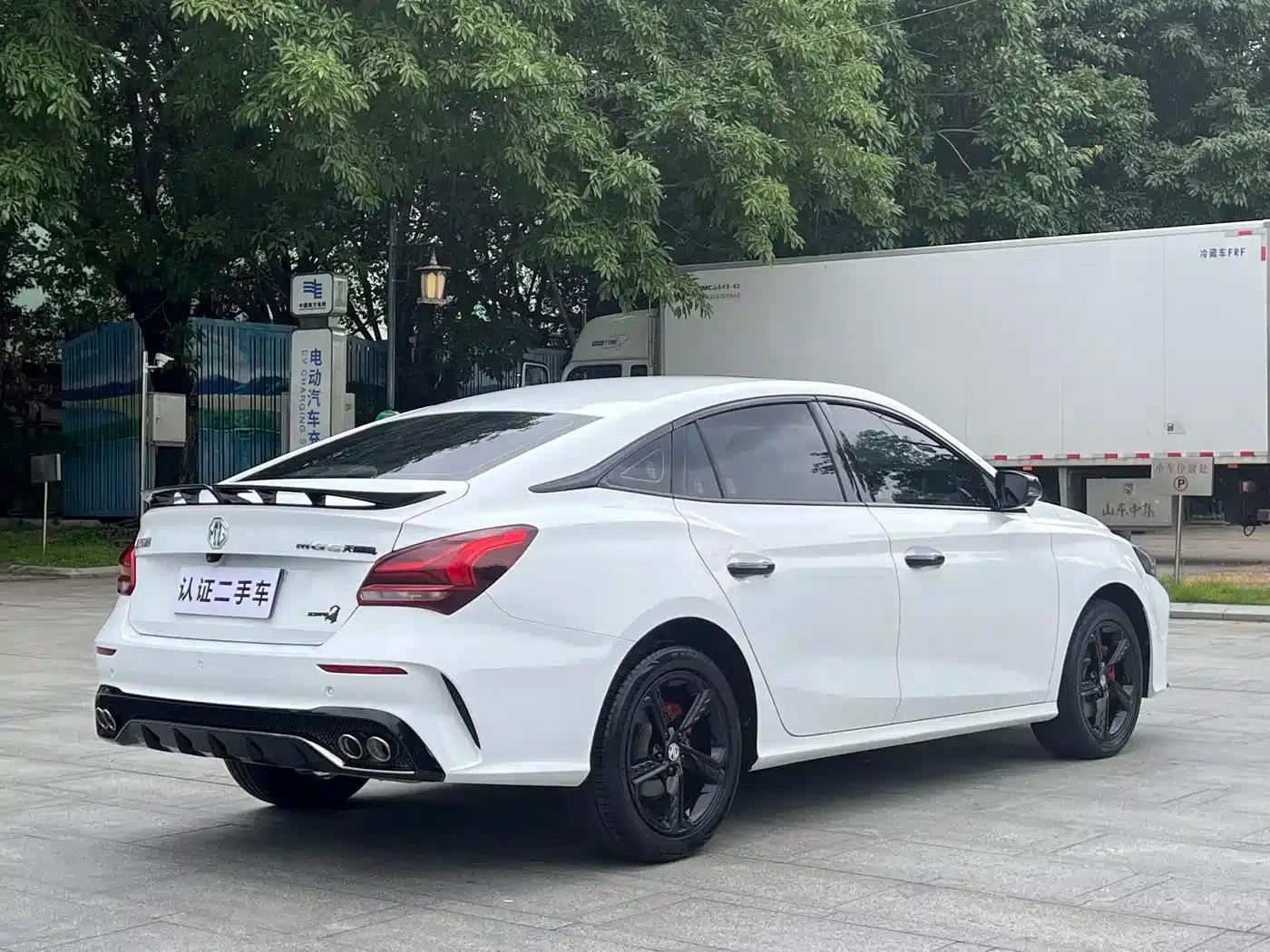 MG5 Scorpio 2022 1.5T Trophy Sport Luxury Edition — миниатюра 11