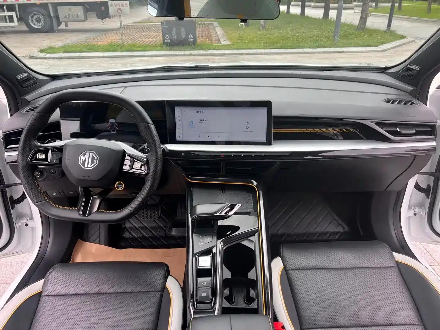 MG5 Scorpio 2022 1.5T Trophy Sport Luxury Edition — миниатюра 4