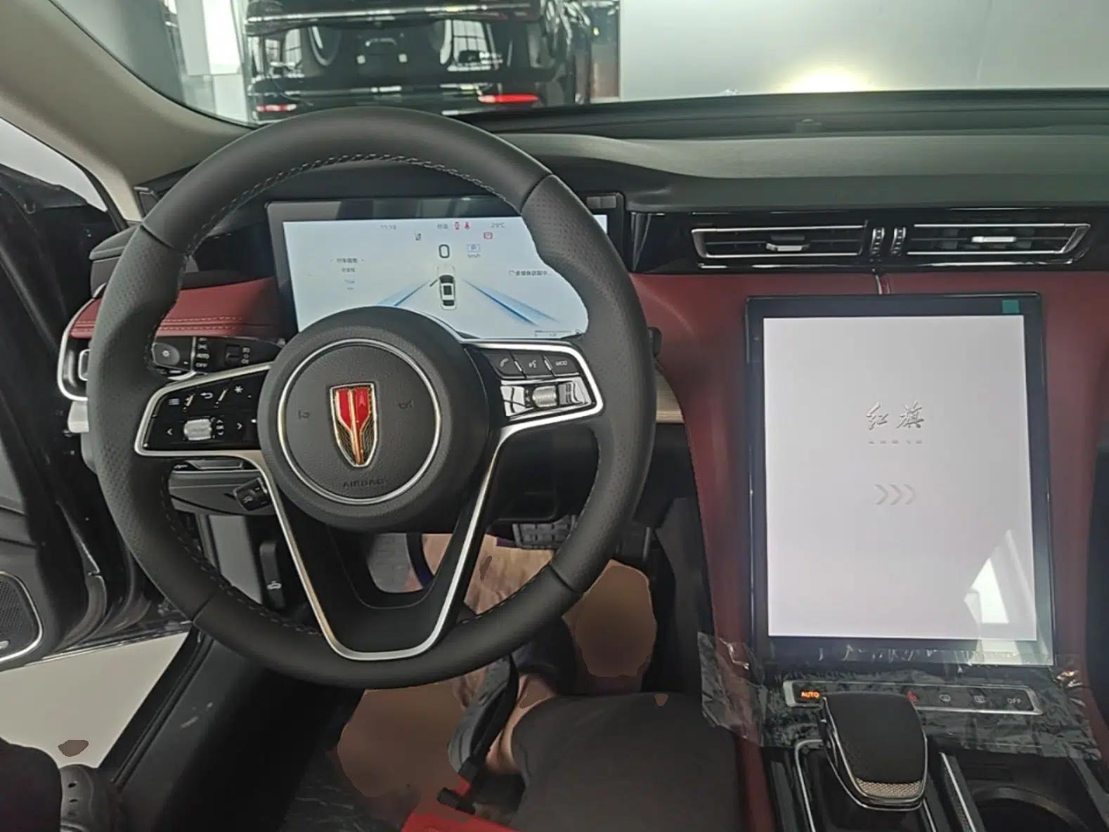 Hongqi H5 2025 2.0T Automatic Flag Edition – 500 000 Units Commemorative Version — миниатюра 17