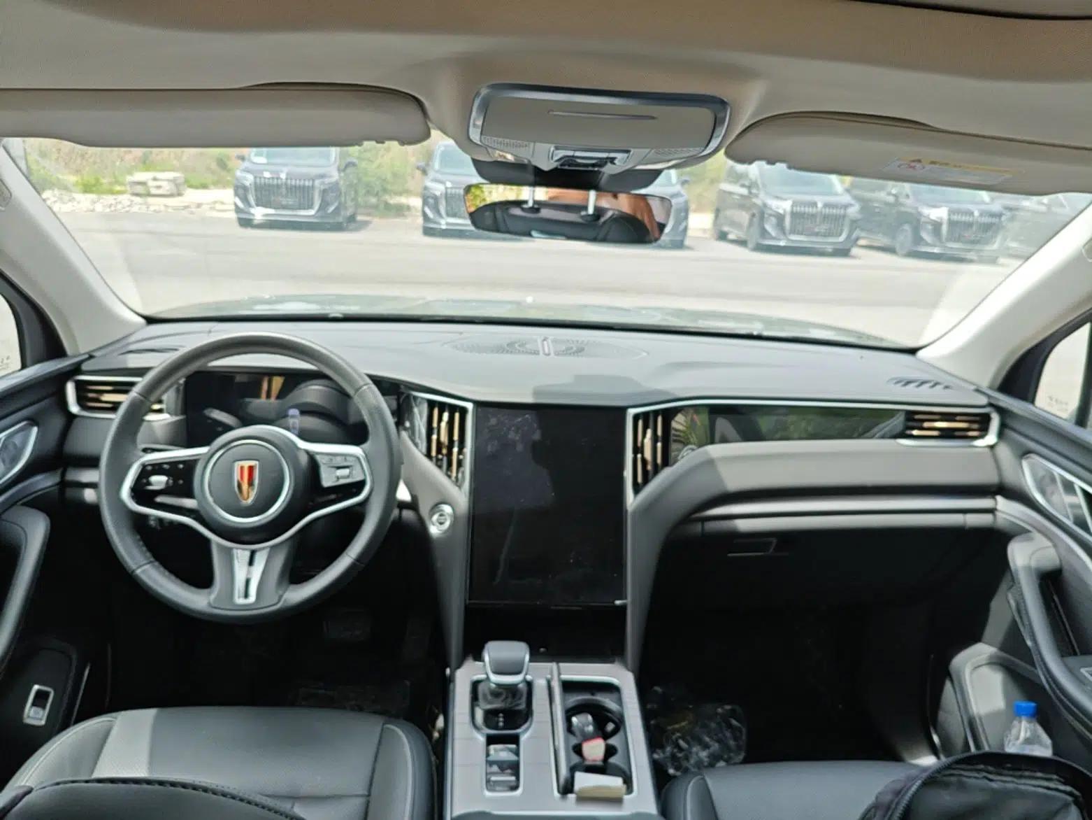 Hongqi HS7 PHEV 2024 2.0T PHEV Four-Wheel Drive Flagship Edition 7 Seats — миниатюра 17