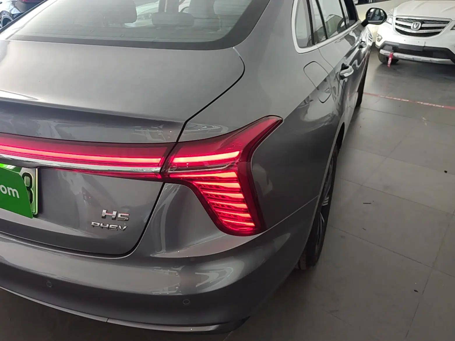 Hongqi H5 PHEV 2025 170 Super Hybrid Version — миниатюра 14