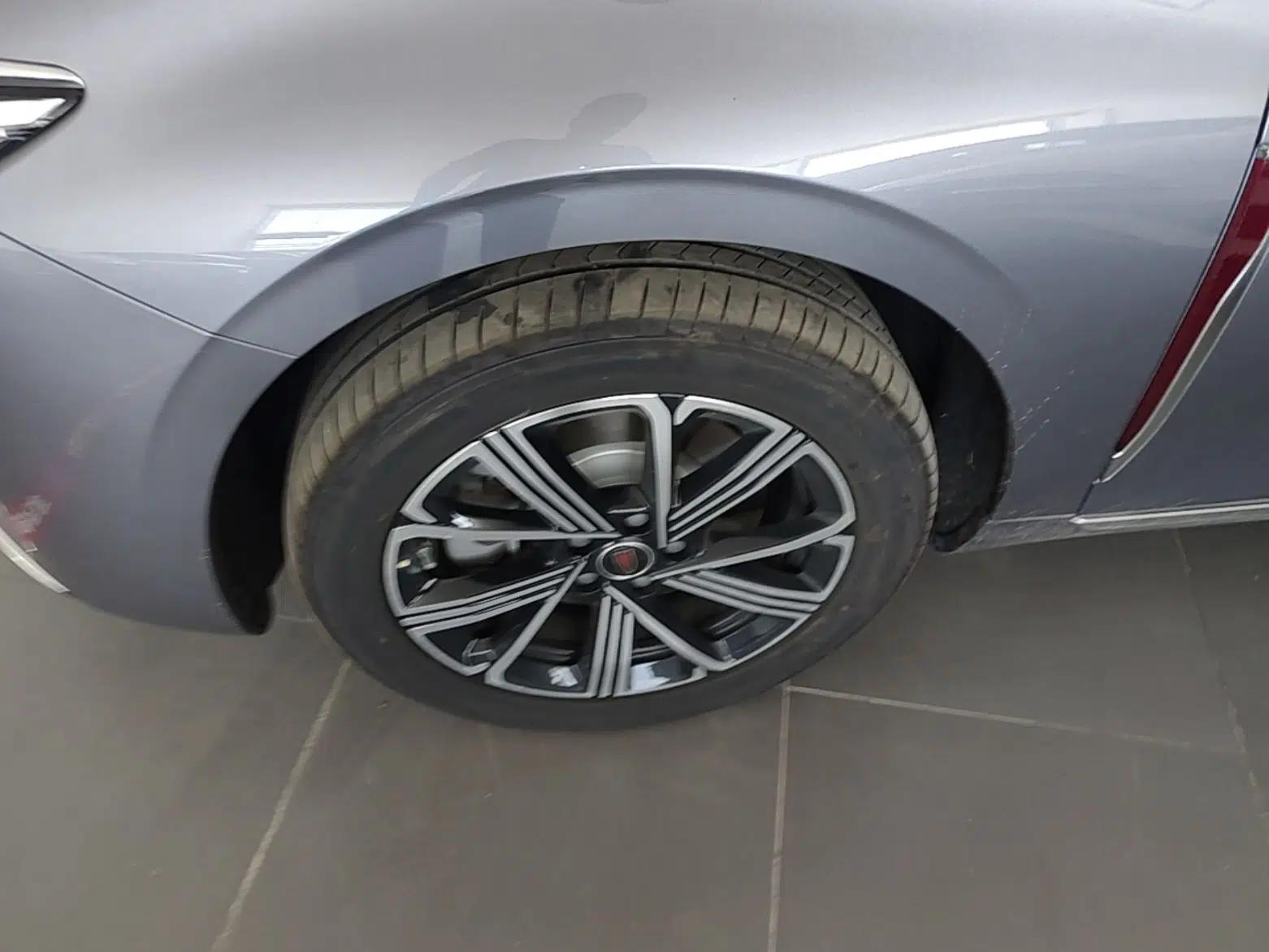 Hongqi H5 PHEV 2025 170 Super Hybrid Version — миниатюра 15