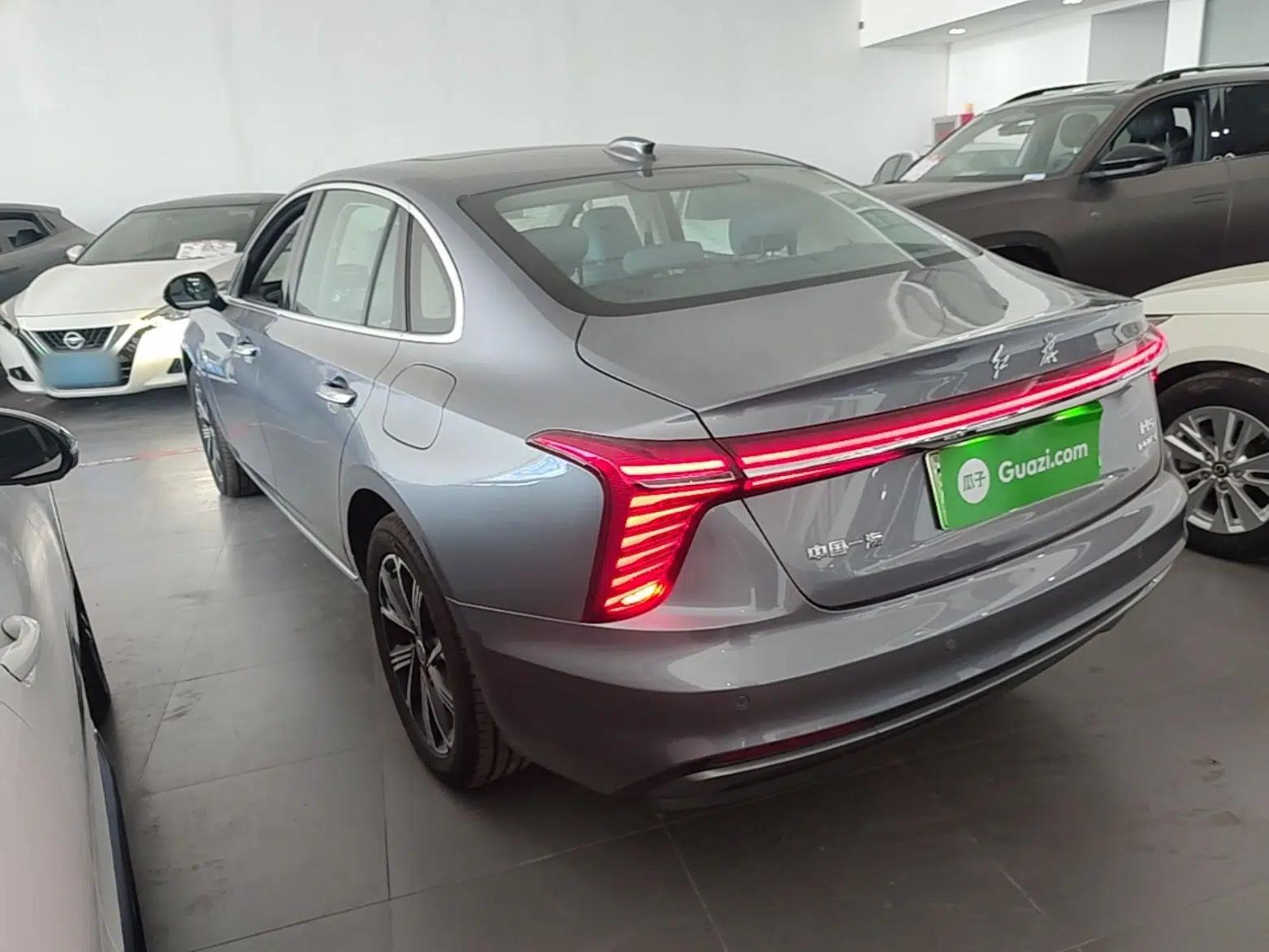 Hongqi H5 PHEV 2025 170 Super Hybrid Version — миниатюра 4