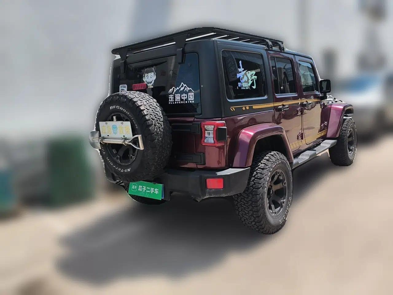 Jeep Wrangler 2015 3.0L Sahara Four-Door Edition — миниатюра 6